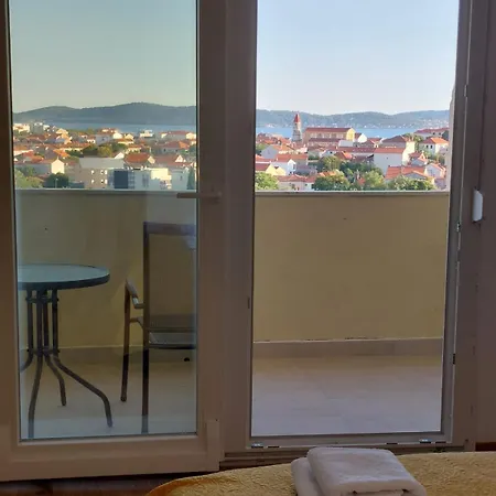 Apartment Renata 1 *