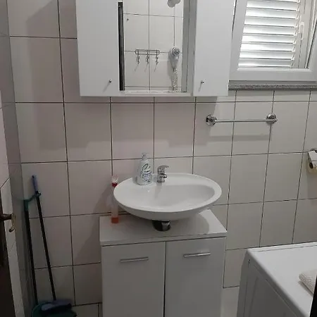 Renata 1 Apartment