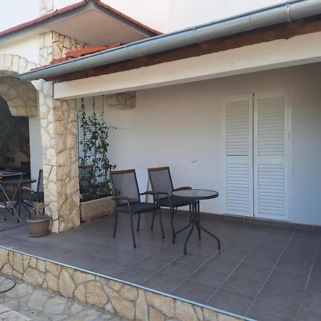 公寓 Renata 2 扎达尔